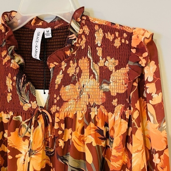 NWT Grace + Karma floral blouse color burgundy, gray, cream and apricot size M - Picture 5 of 8